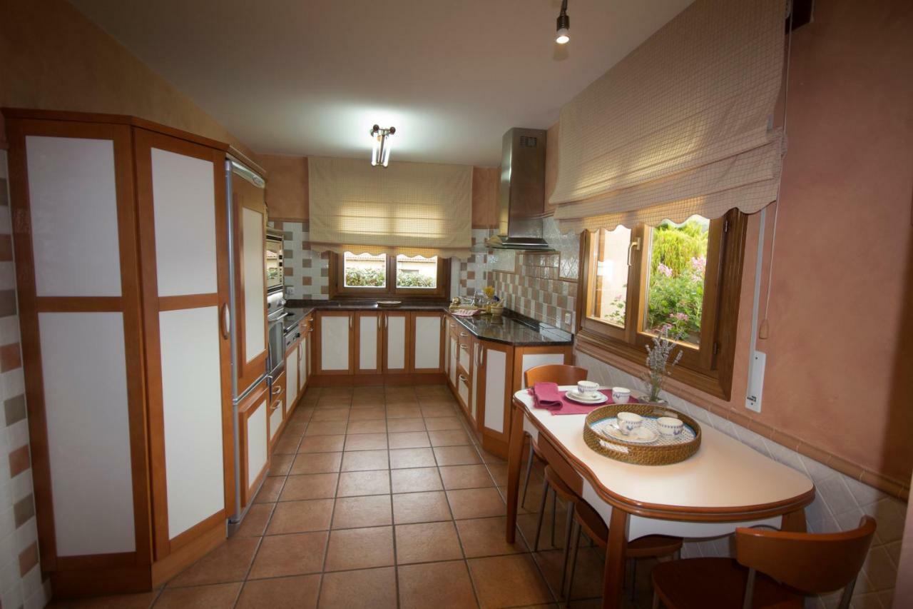 El Chalet Del Golf Urturi Екстер'єр фото