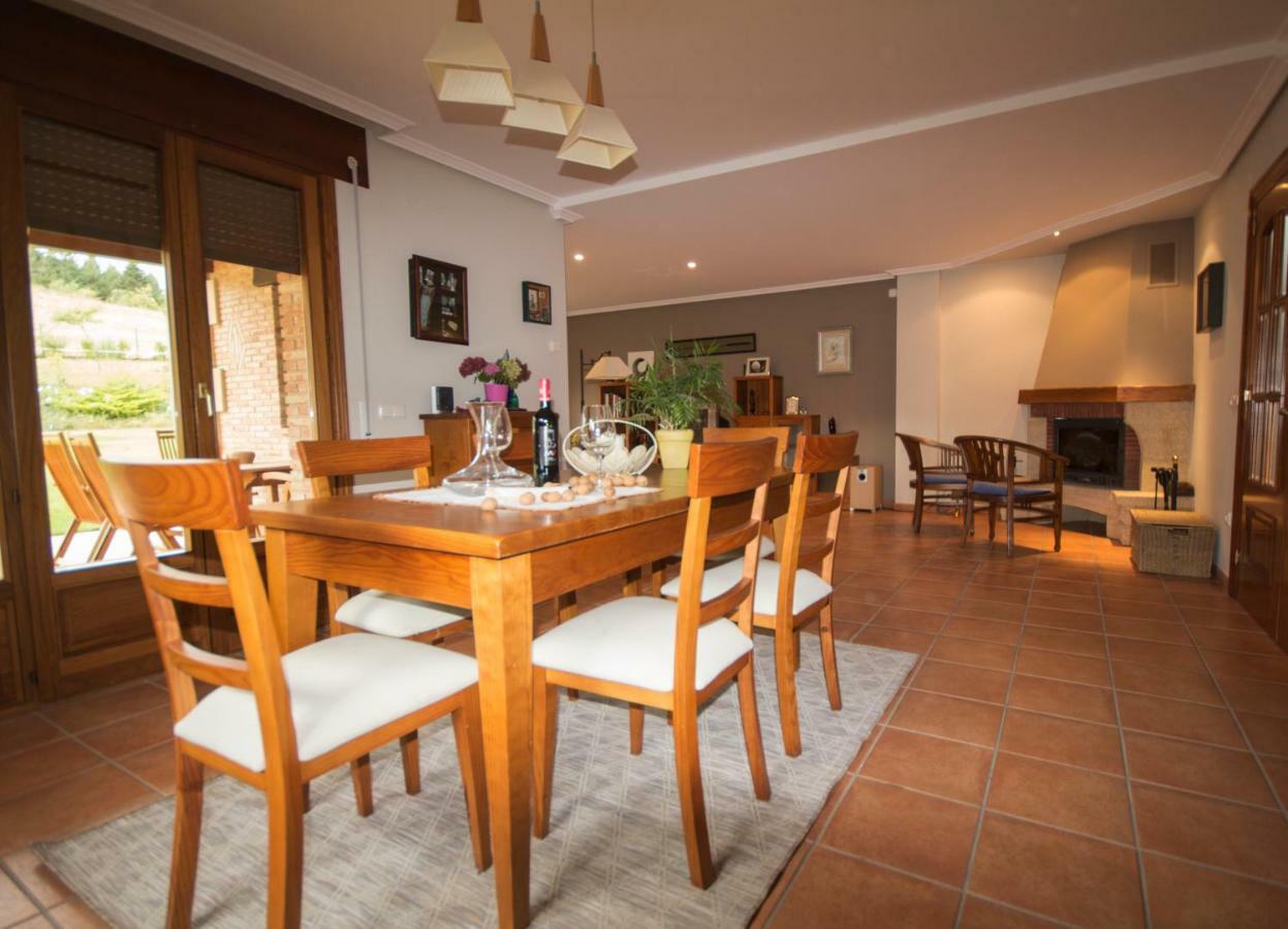 El Chalet Del Golf Urturi Екстер'єр фото